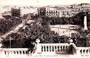 Oran - Place d'Armes - Vue partielle et Hotel Continental